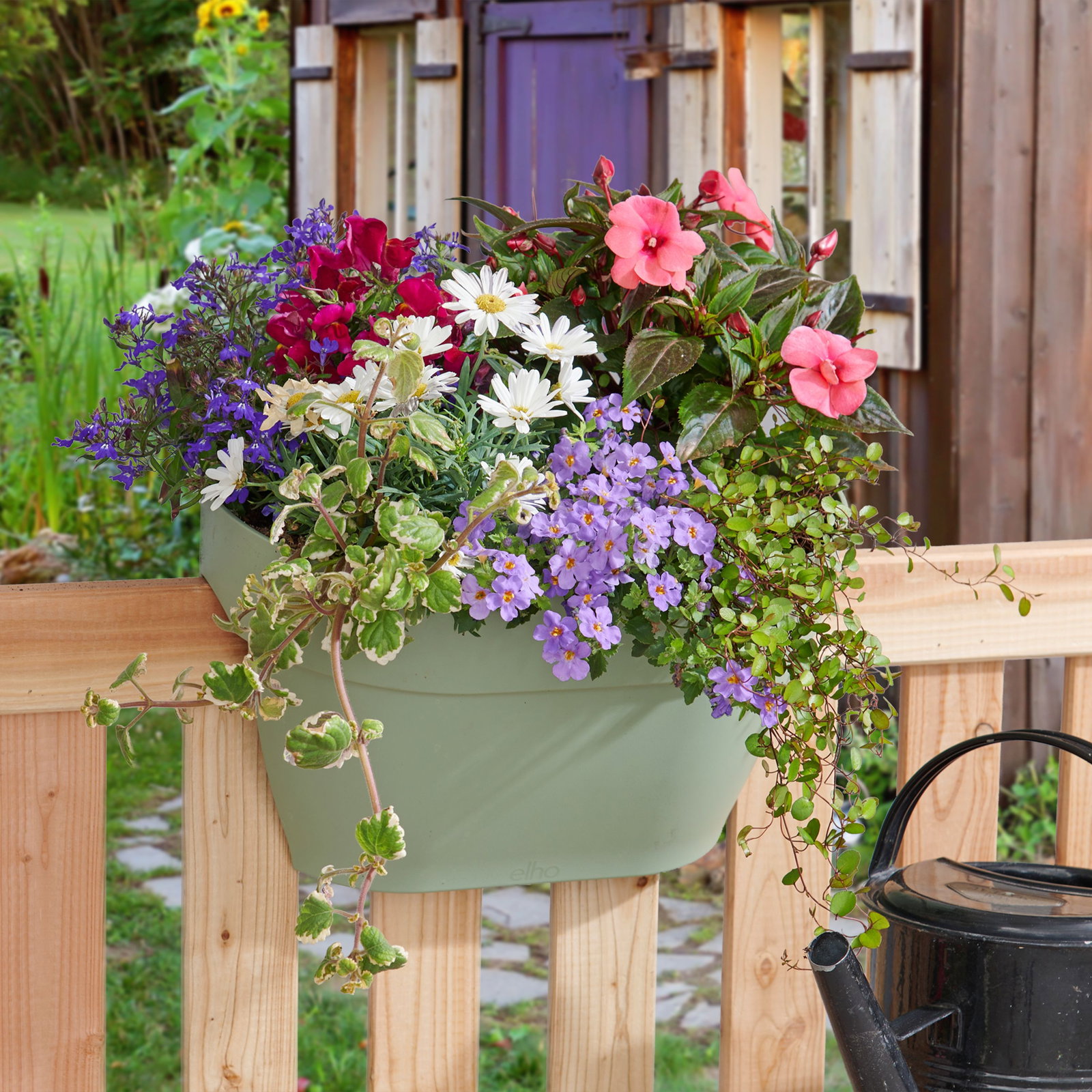 blumenkasten dreieckig Cortenstahl Pflanzkbel Dreieck | Ungleich | 60 x 40